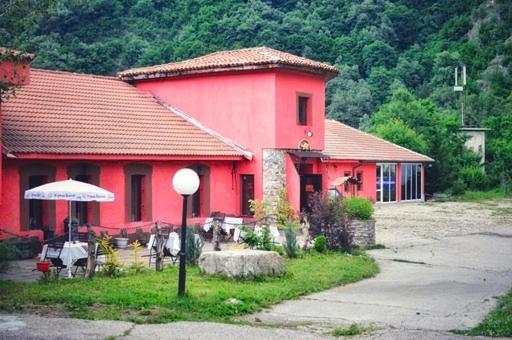 Zlatna Ribka Motel Kokolyane Exterior photo